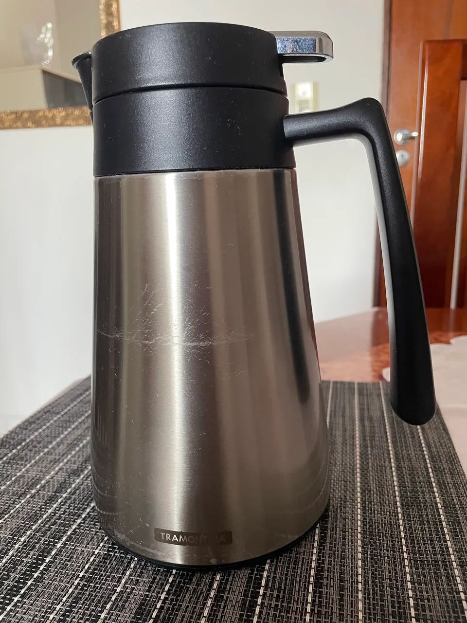 Garrafa térmica Tramontina 