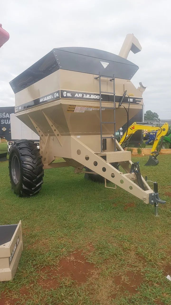 Carreta para Transporte de Grãos IBL AR 12.800