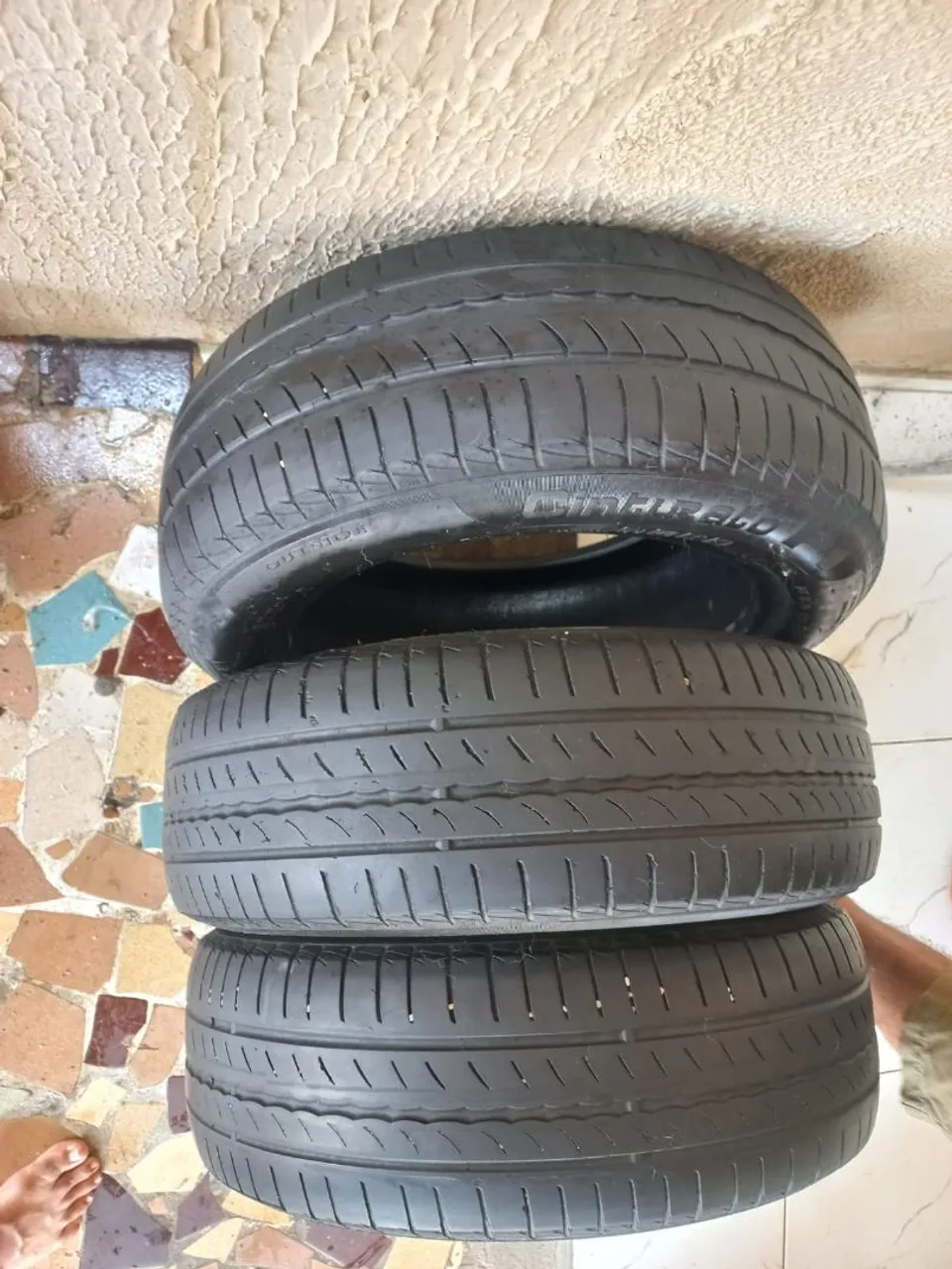 Pneus 185/60 aro 15, pirelli