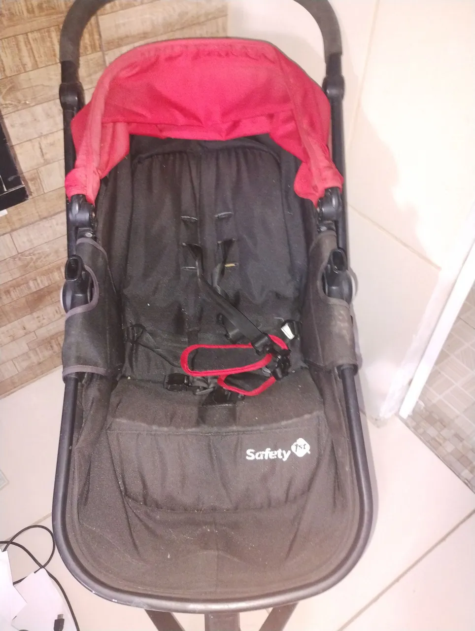 Carrinho de Bebê Safety 1st