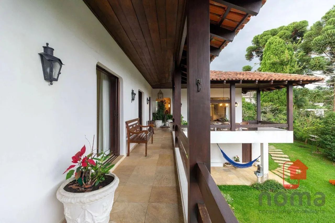 Casa Fantástica em Santa Felicidade - Foto 5