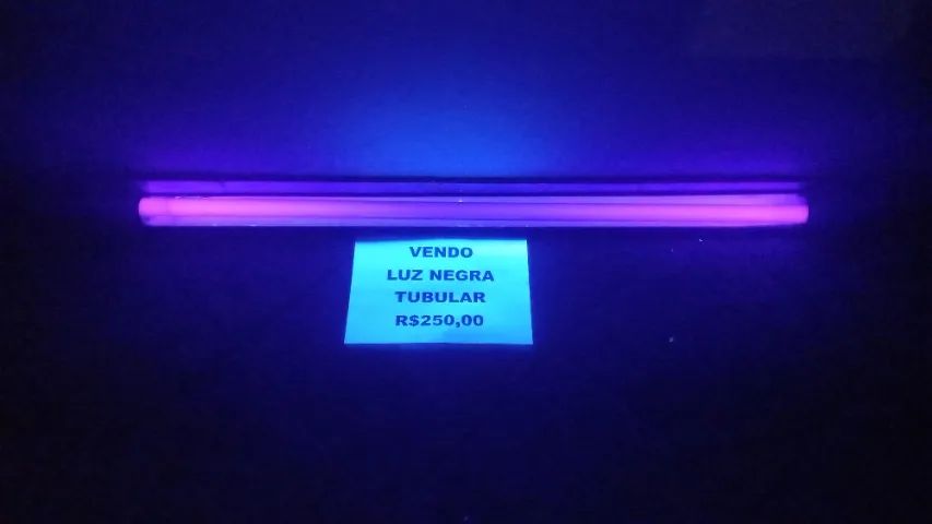 Vendo efeito luz negra "aceito propostas"
