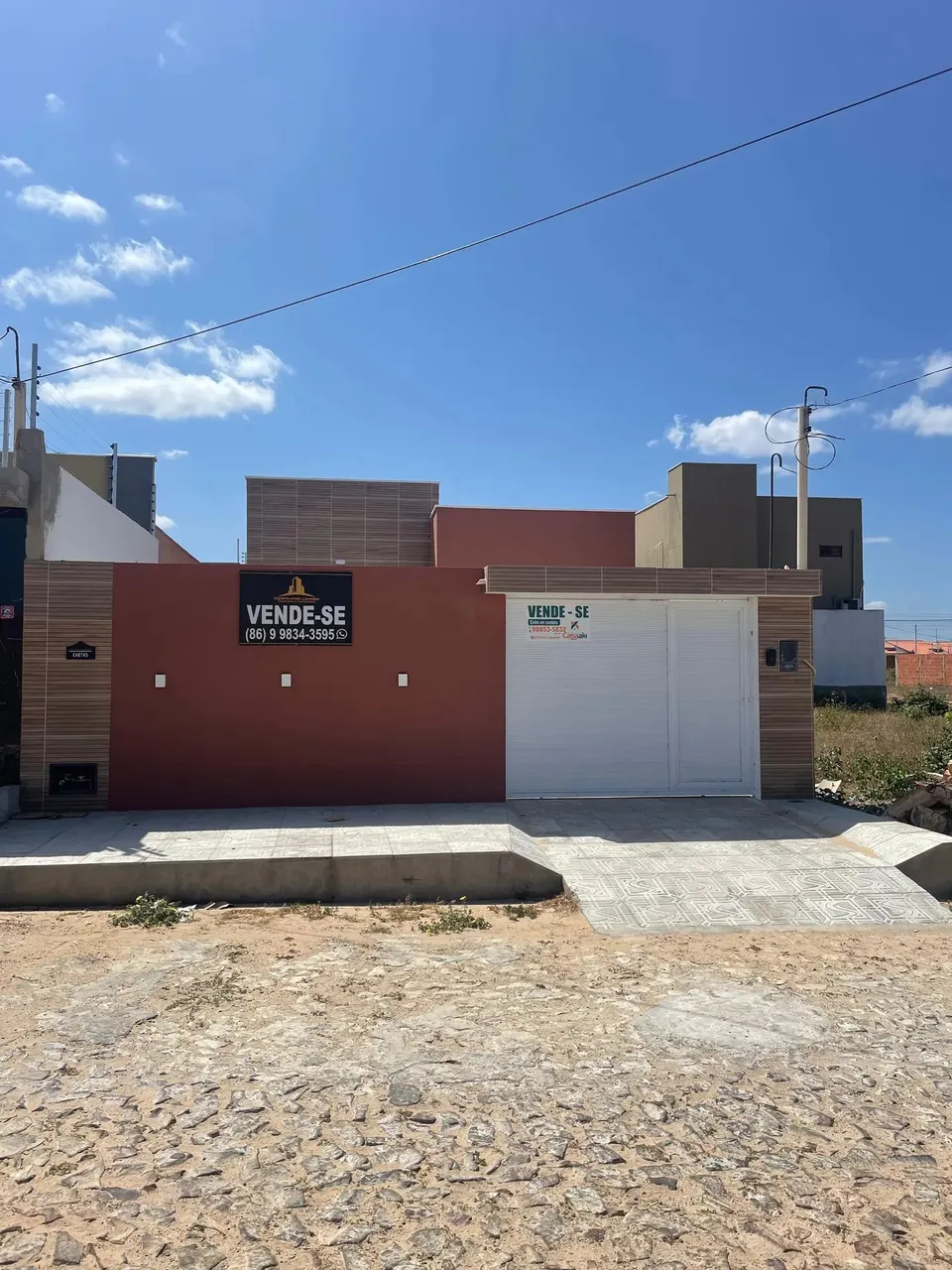 Disponível Para Venda Em Parnaíba / Ao Lado Da Faculdade De Medicina Ievasp. 1JP0ESJ