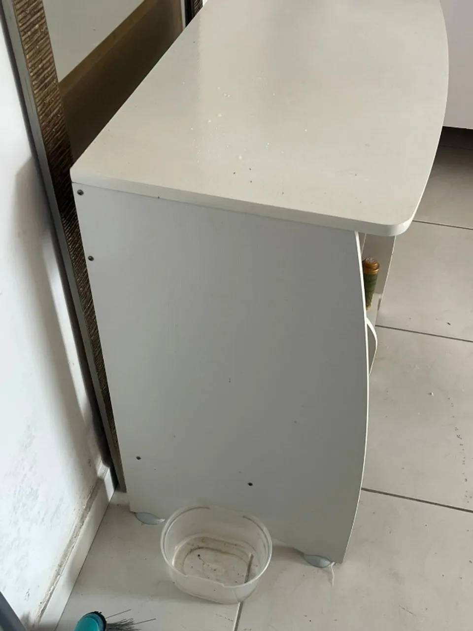 Mesa de maquiagem e mesa de computador 