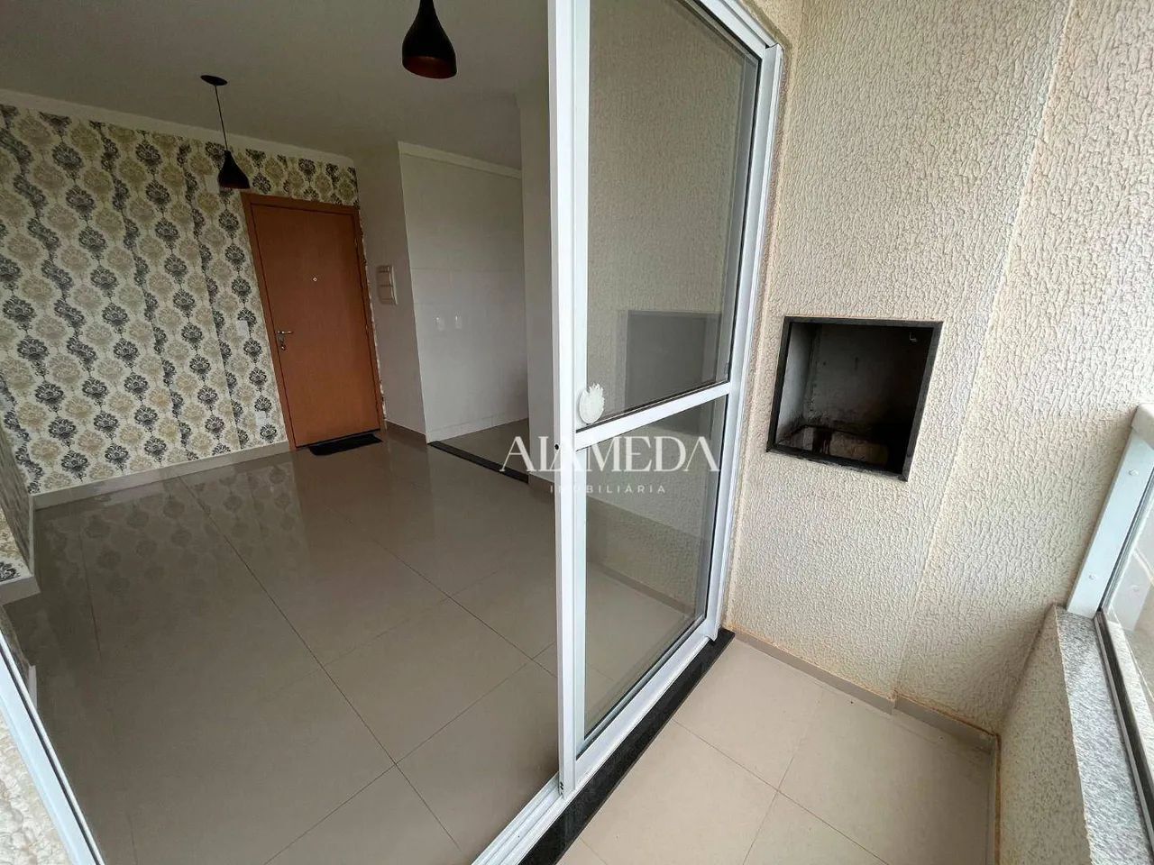 Apartamento com 2 Quartos Sacada com Churrasqueira ao lado da UTFPR para alugar, 52 m² por - Foto 3