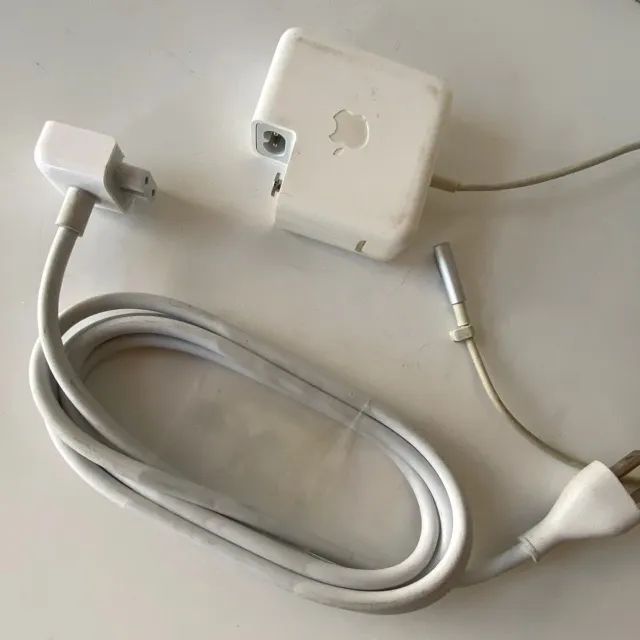 Ref.052 Carregador de Macbook Pro usado em perfeito estado e funcionamento - Foto 6