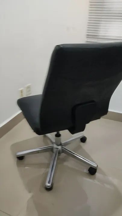 cadeira de escritório R$130,00 - Foto 4