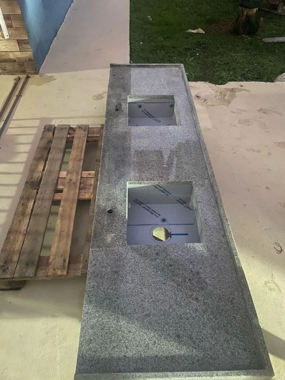 Bancada de Granito com Cubas