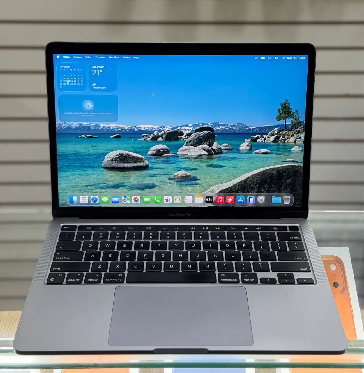 美品　Apple　MacBook Pro 13インチ　8GB　256GB MacBook Pro 13