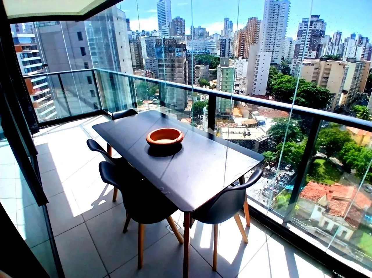 Apartamento de 1 quarto na Barra, Salvador: 1 suíte, varanda, vista mar, mobiliado, piscin