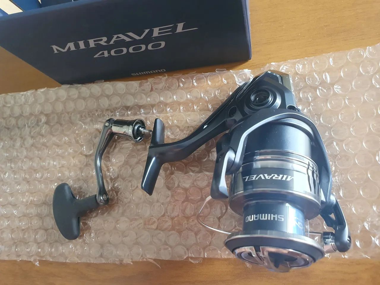Molinete pesca Shimano Miravel 4000 - Novo! - Foto 4