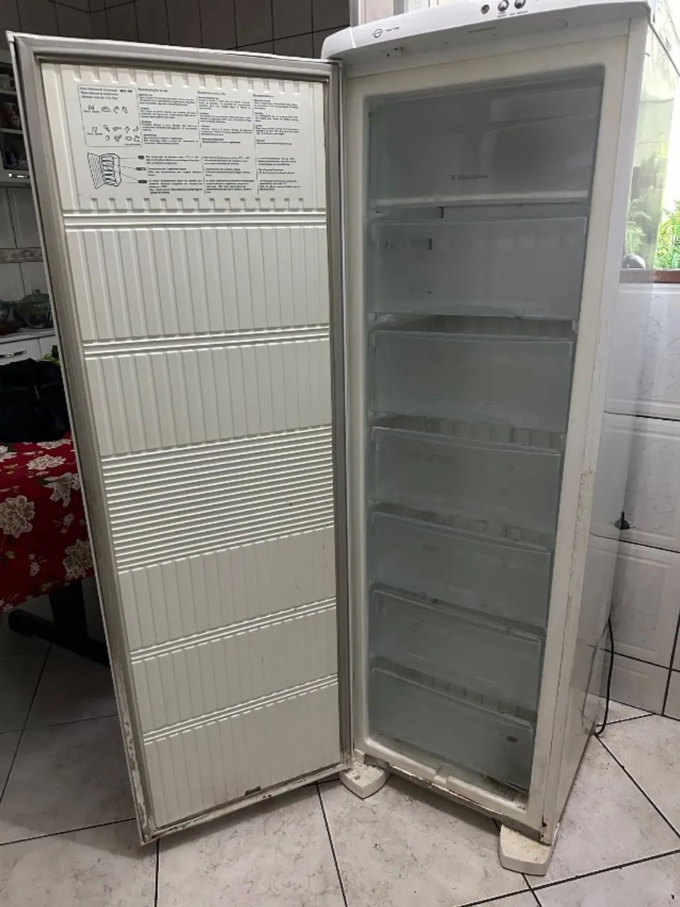 Freezer Frost Free Electrolux Usado - Foto 4