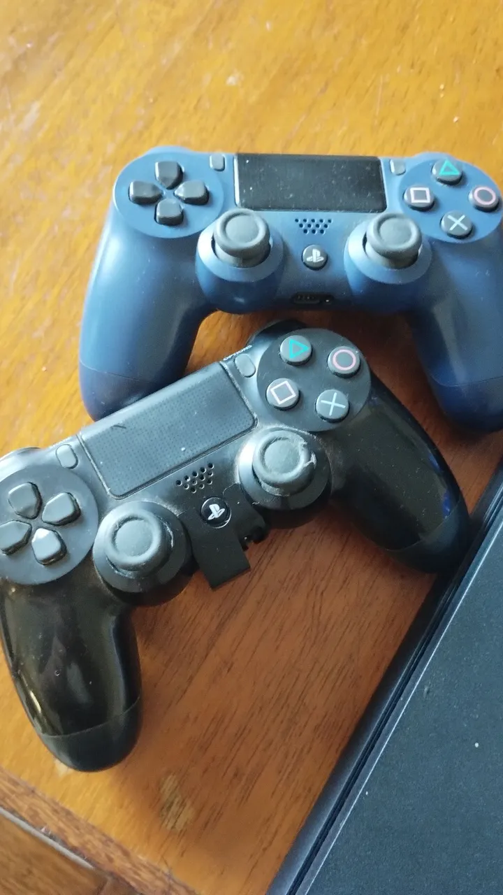 Controles Playstation 4 - Ótimo estado!
