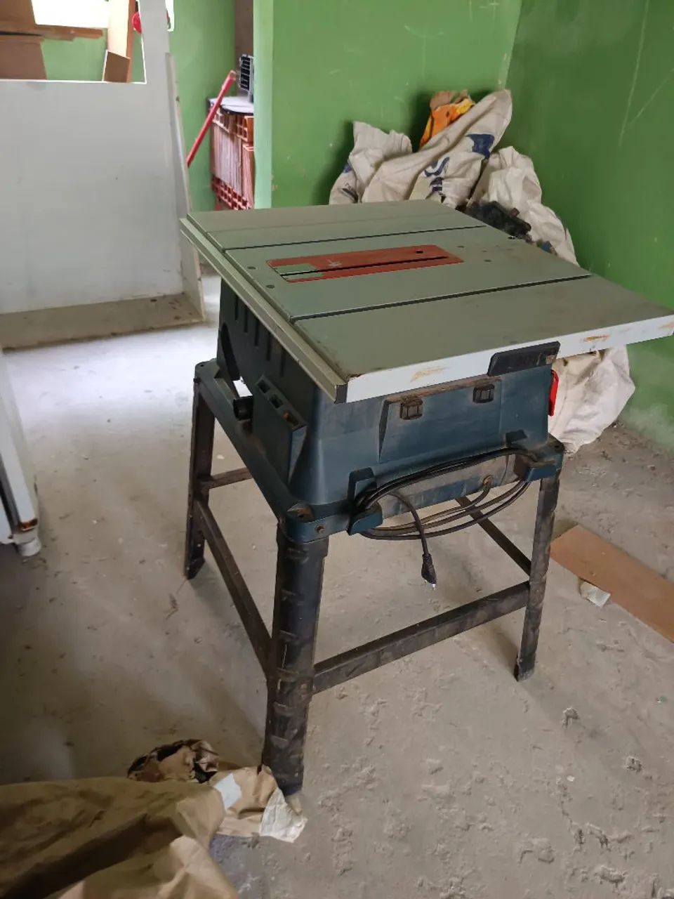 Serra de bancada Bosch Profissional.64840852656897120