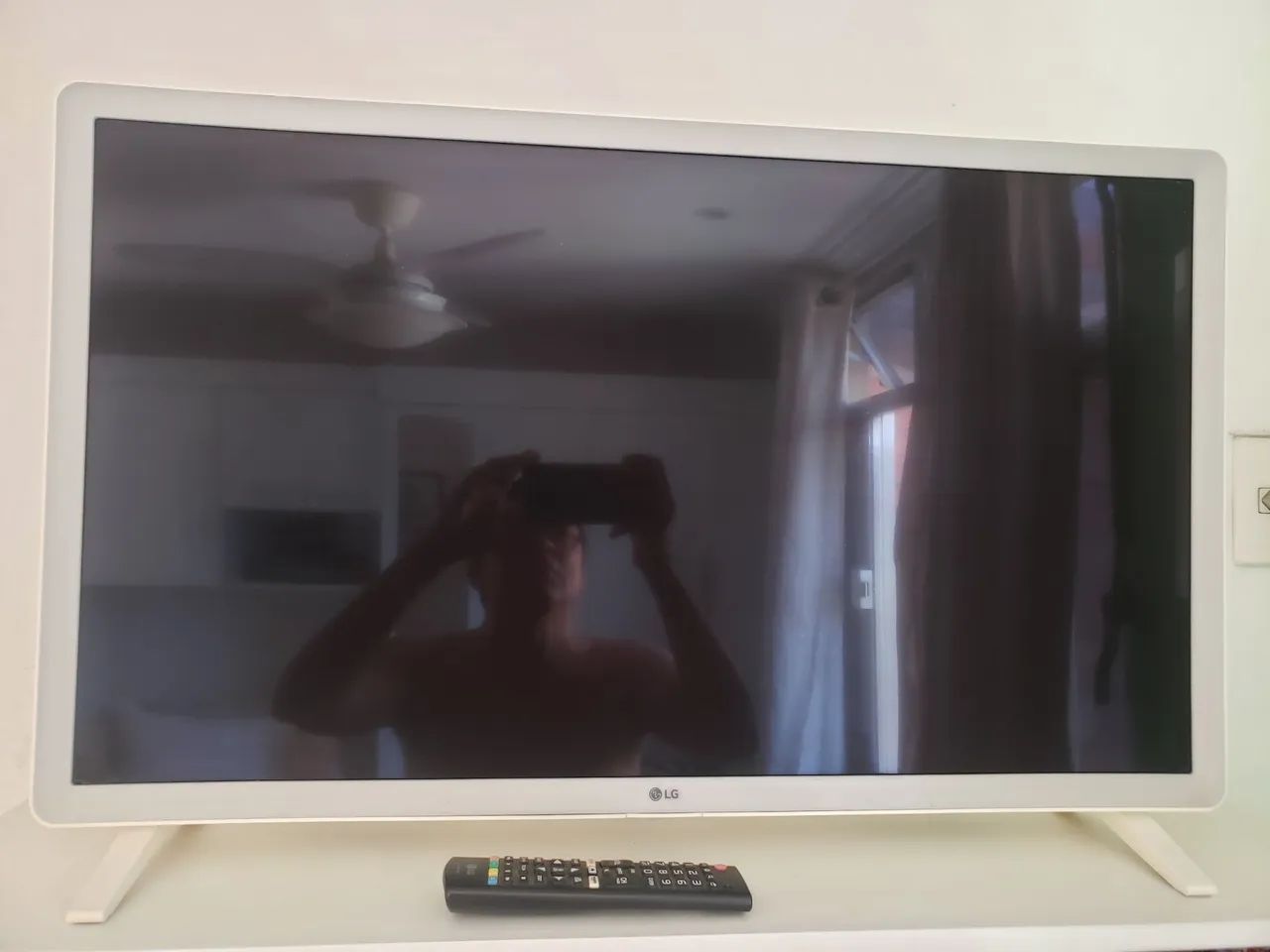TV LG (Pouco uso) 