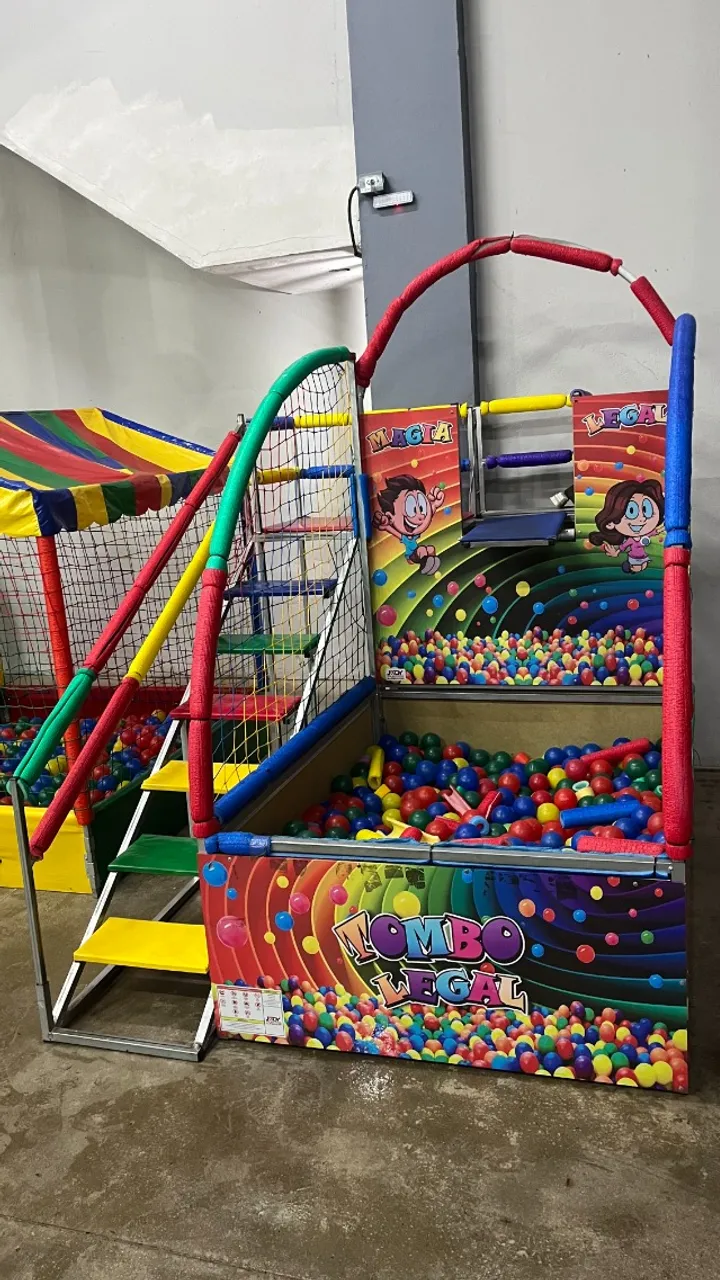 Tombo Legal Profissional Escada Plataforma C/ 1000 Bolinhas