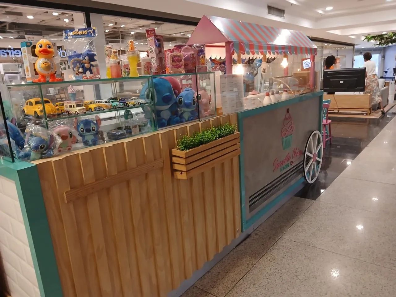 Quiosque para sorvete, doces, salgados, churros e até artigos infantis - Foto 2