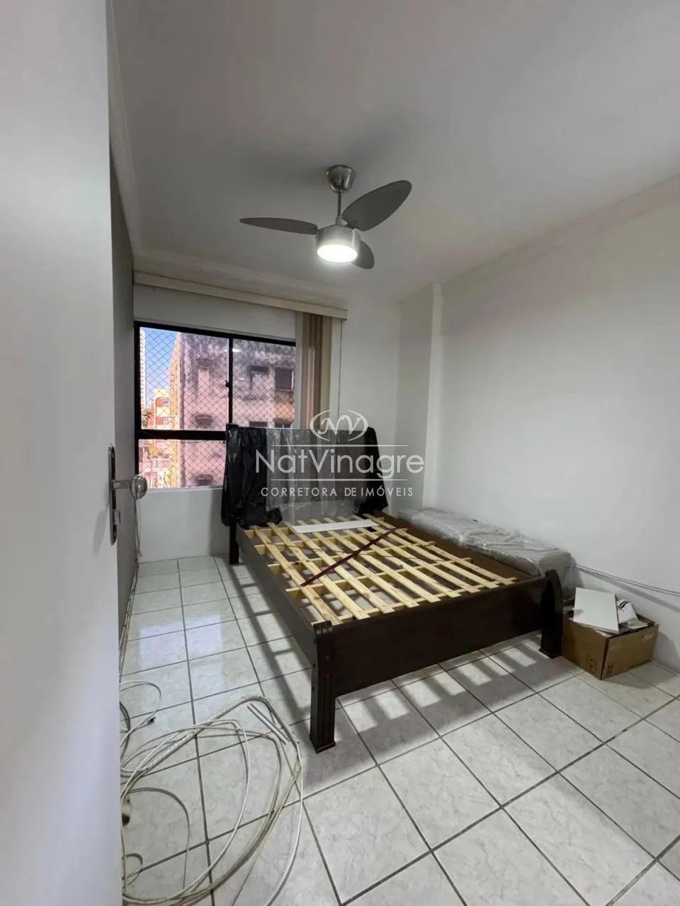 Apartamento em Candeias, 3 quartos sendo 2 suítes, varanda integrada, garagem coberta, 360 - Foto 4