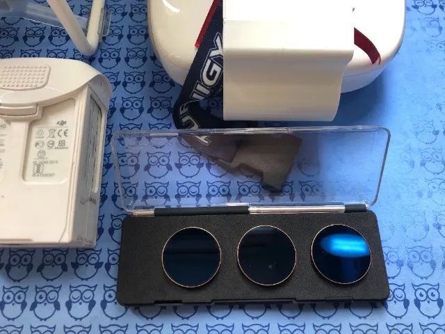 Drone DJI Phantom 4 Pro - Kit Completo + Acessórios Originais + 2 Baterias + Mochila Origi - Foto 4