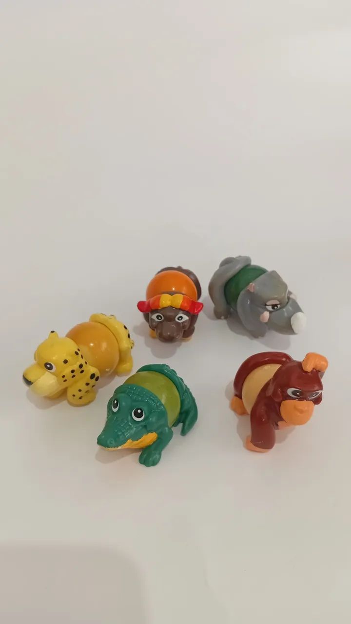 lote 5 bonecos coleção Animais bolinha kinder ovo 