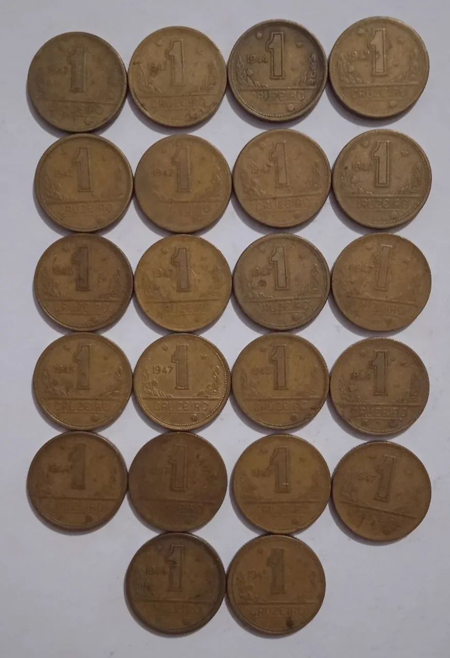 Lote com 22 Moedas Antigas de 1 Cruzeiro