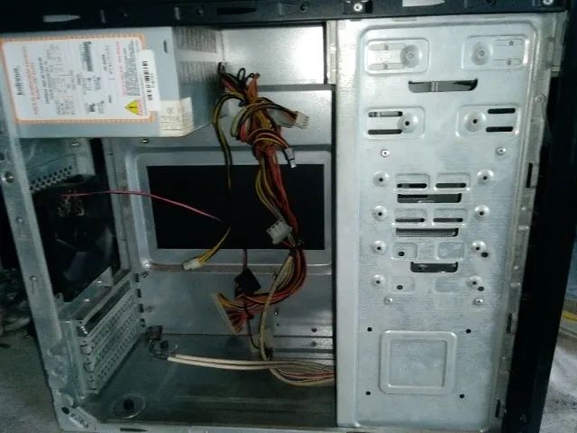 Gabinete com Fonte  - Foto 4