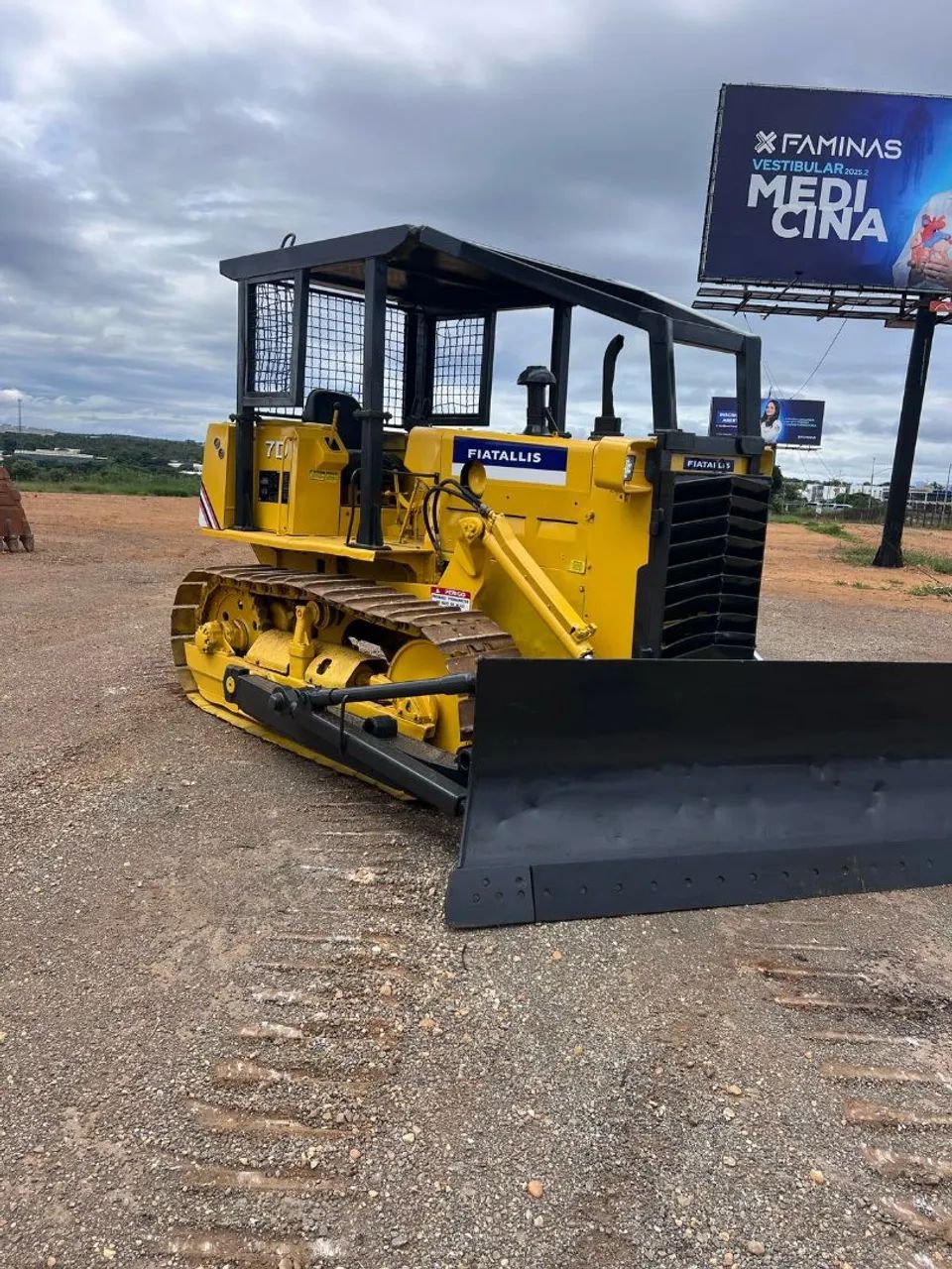 Trator de Esteira Fiatallis 7D - Foto 2