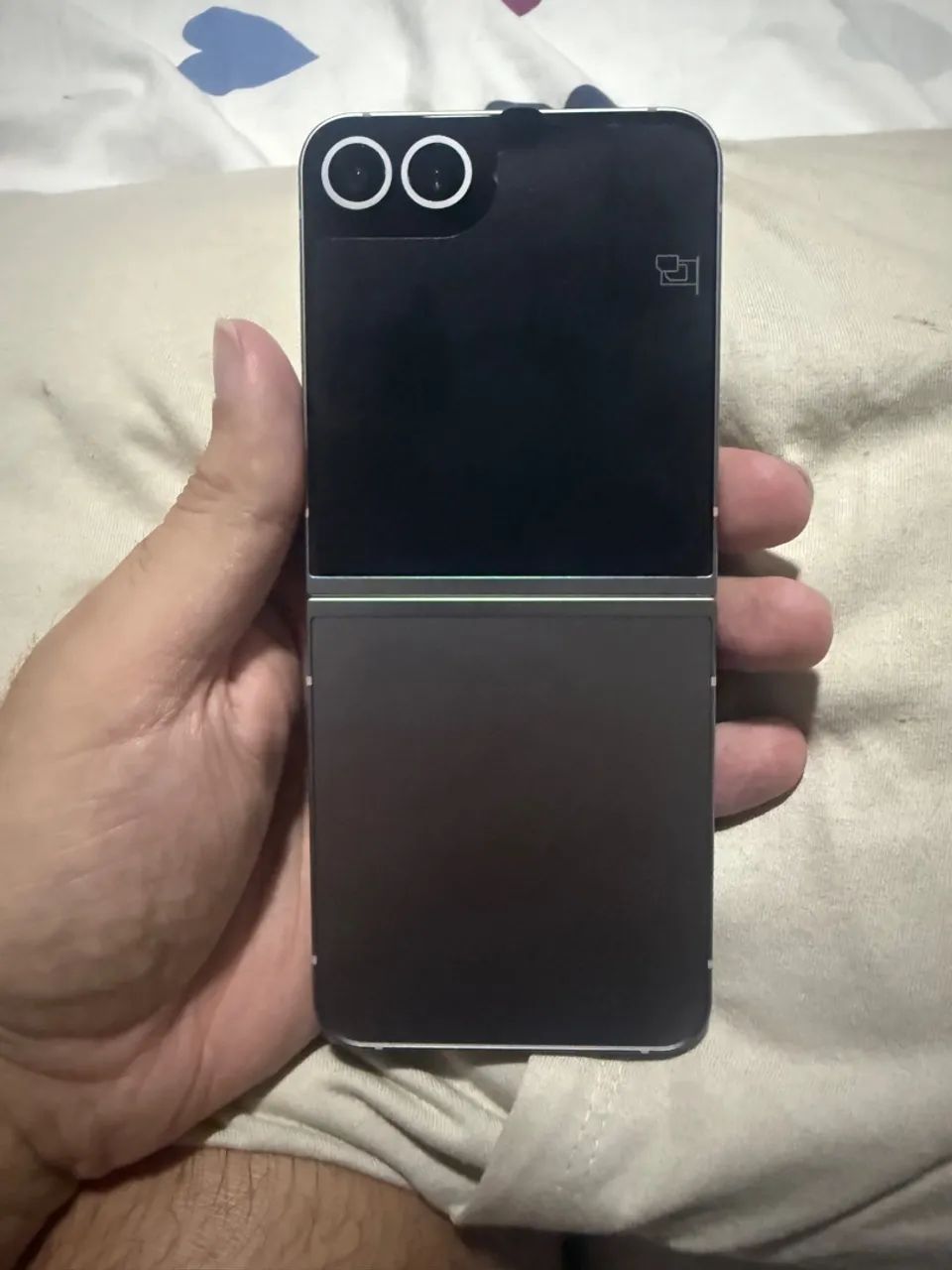 SAMSUNG Z FLIP 6 256GB NUNCA USADO - Foto 3