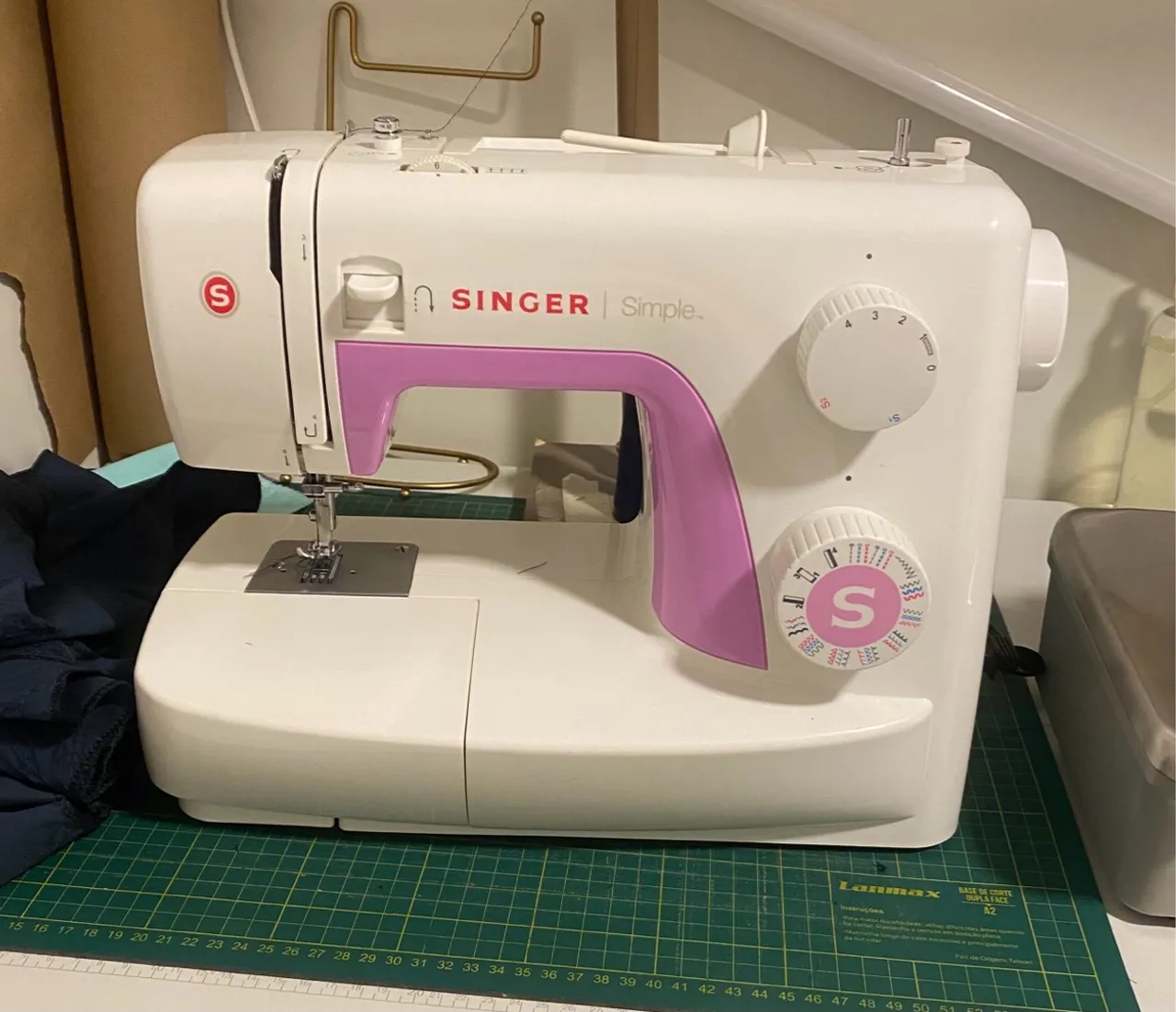 Máquina de costura Singer Simple