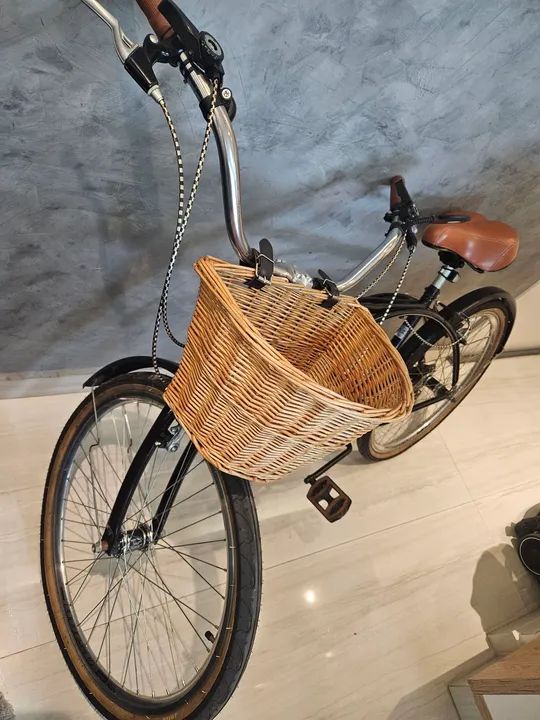 Bicicleta Retrô com cesta de vime - Foto 4