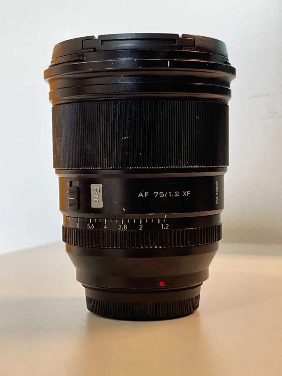 Lente Fujifilm - Viltrox 75mm f/1.2 Pro (Fuji X-Mount) - Excelente estado