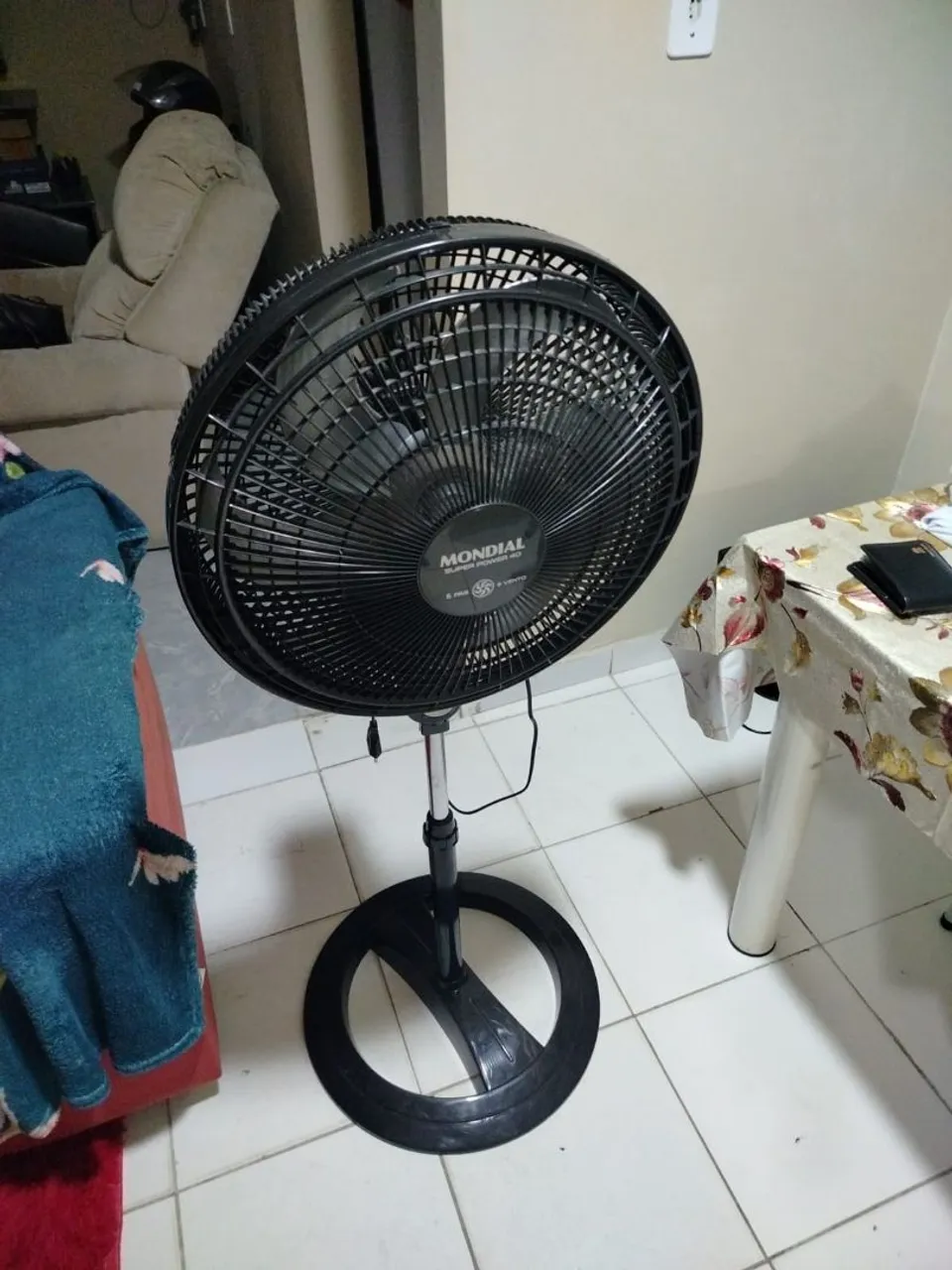 Ventilador de coluna Mondial Super Power 40cm