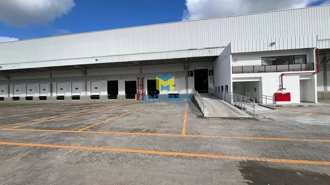 Alugue em condomínio, galpão de 19.636m² com docas e pé direito 12m. Cabo de Santo Agostin