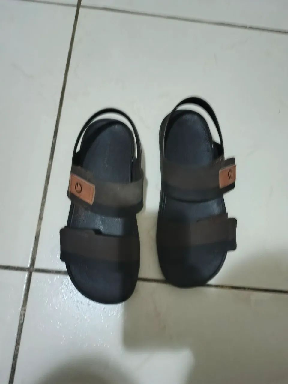Sandálias masculinas confortáveis
