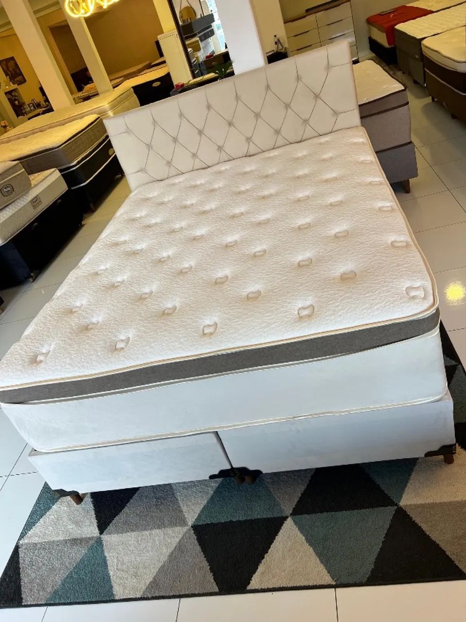 Cama box Casal QUEEN COM CABECEIRA - Entrego!!  - Foto 3