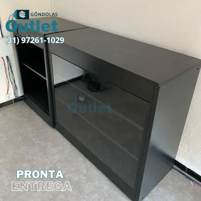 Balcão de aço para atendimento e recepção