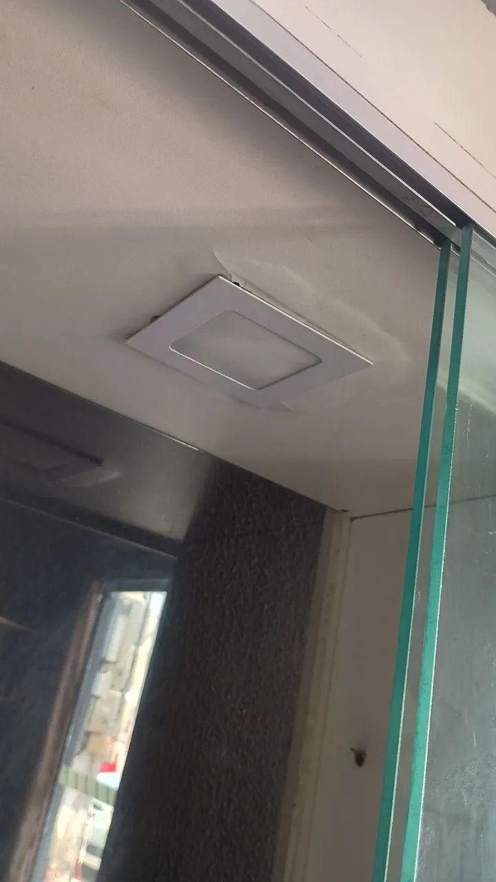 Vitrine/estante de vidro com led  - Foto 3