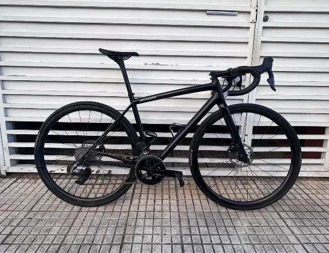 Bicicleta Specialized Aethos Comp + upgrade roda e potencia