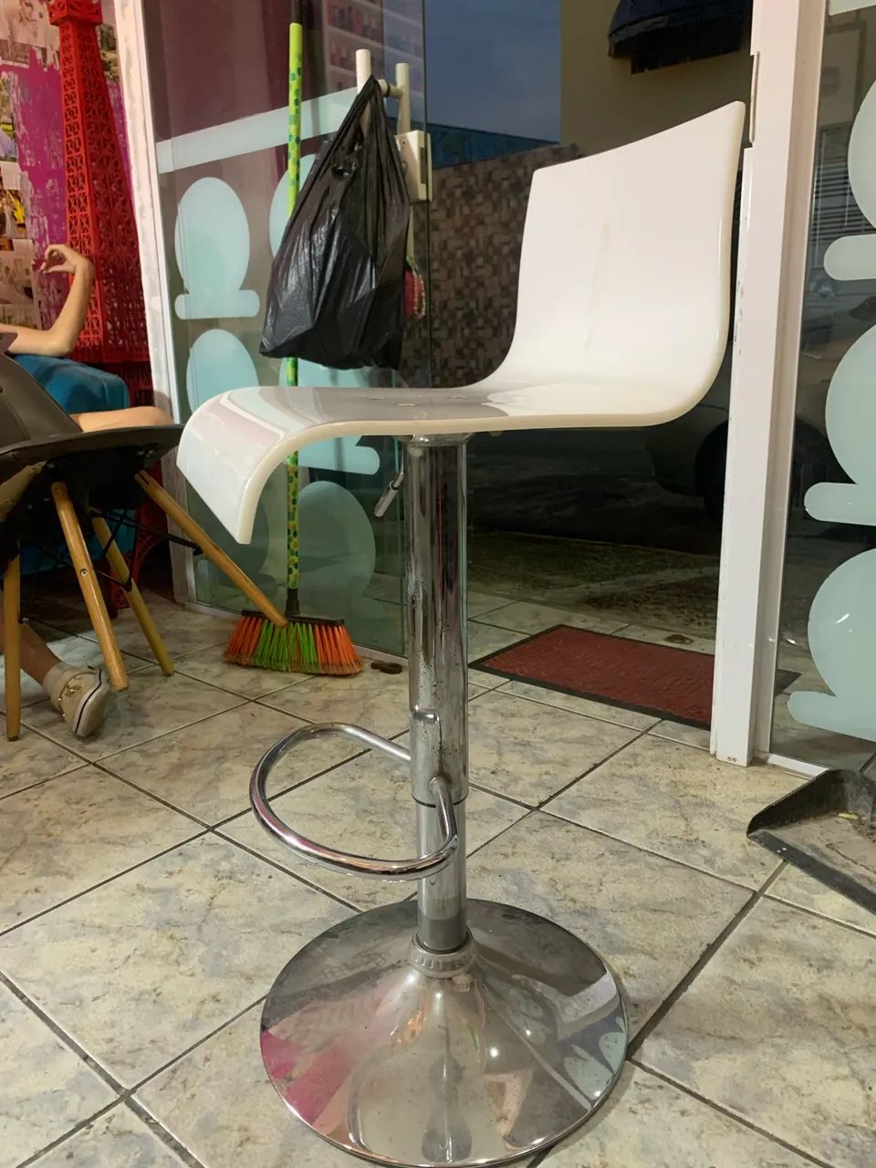 Cadeira banqueta - Foto 4
