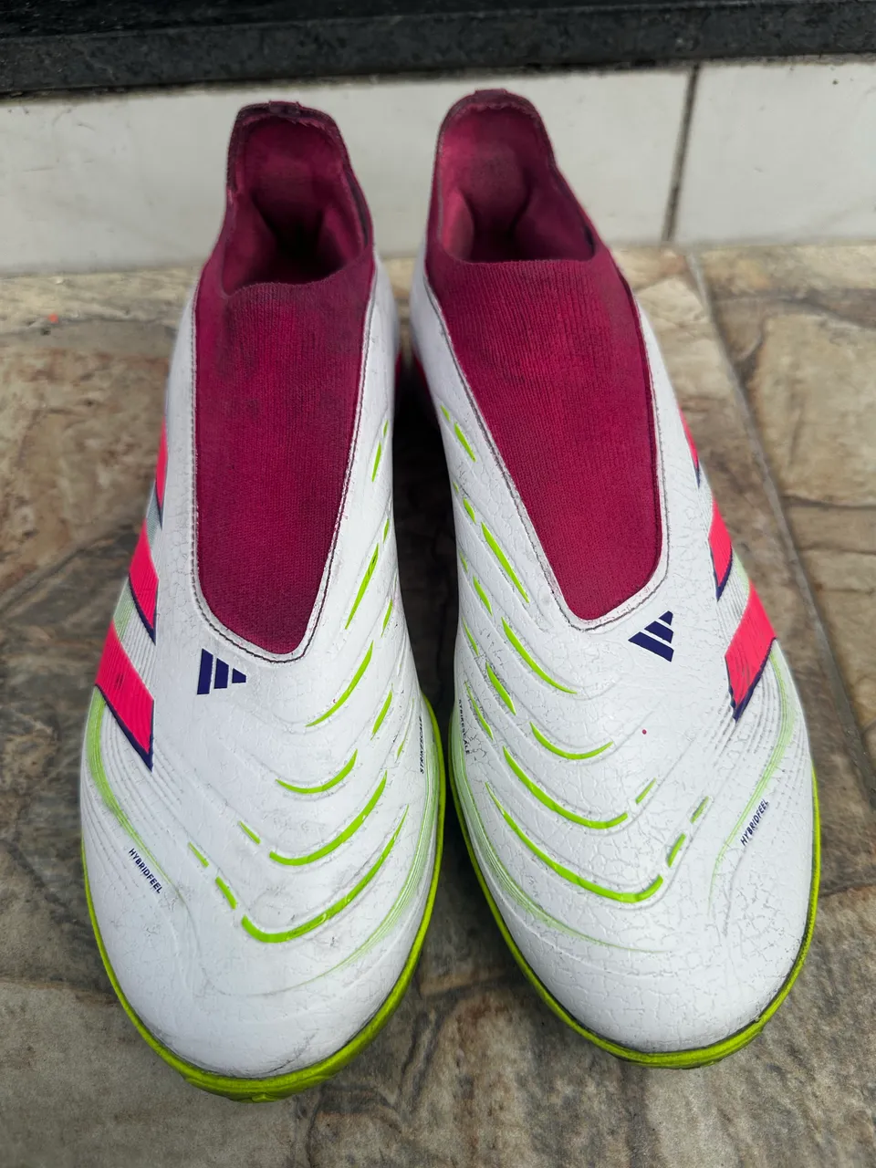 Chuteira society adidas f50 Tamanho 35. (NÚMERO DE TELEFONE *8