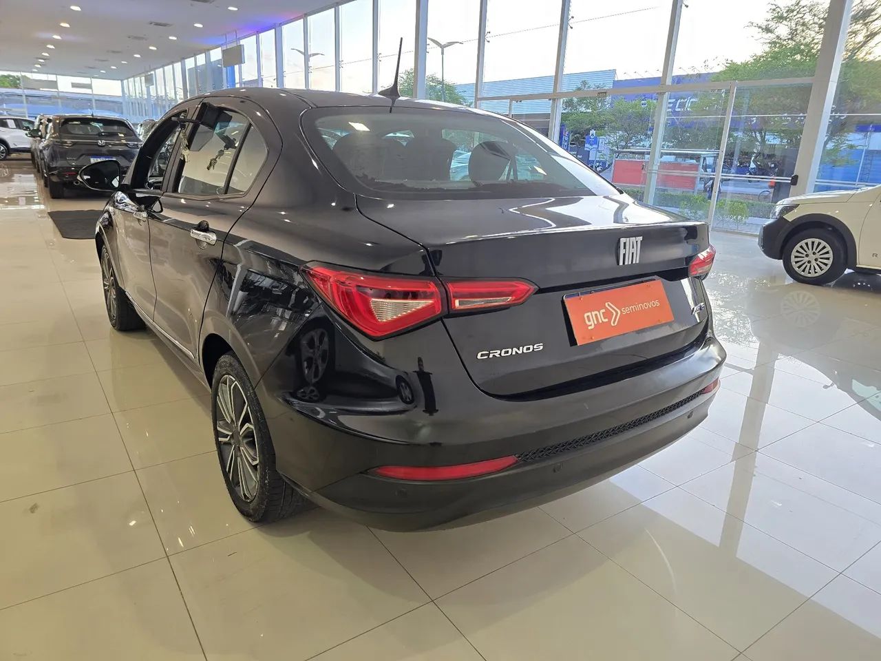 Fiat Cronos Precision 1.8 16V Flex Aut. 2019 - Foto 4