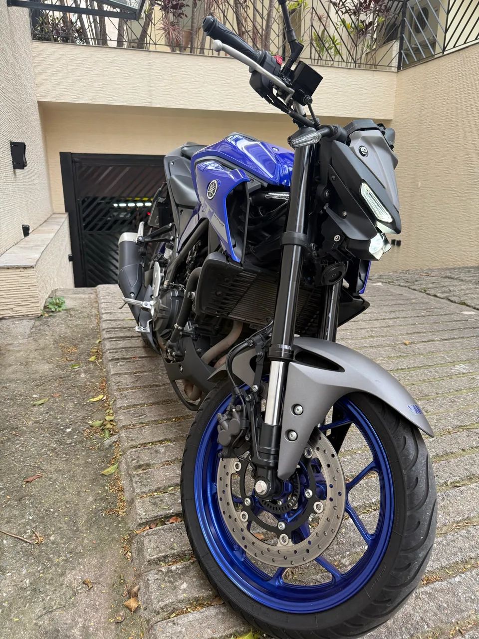 Yamaha MT03 em estado de zero km  - Foto 4