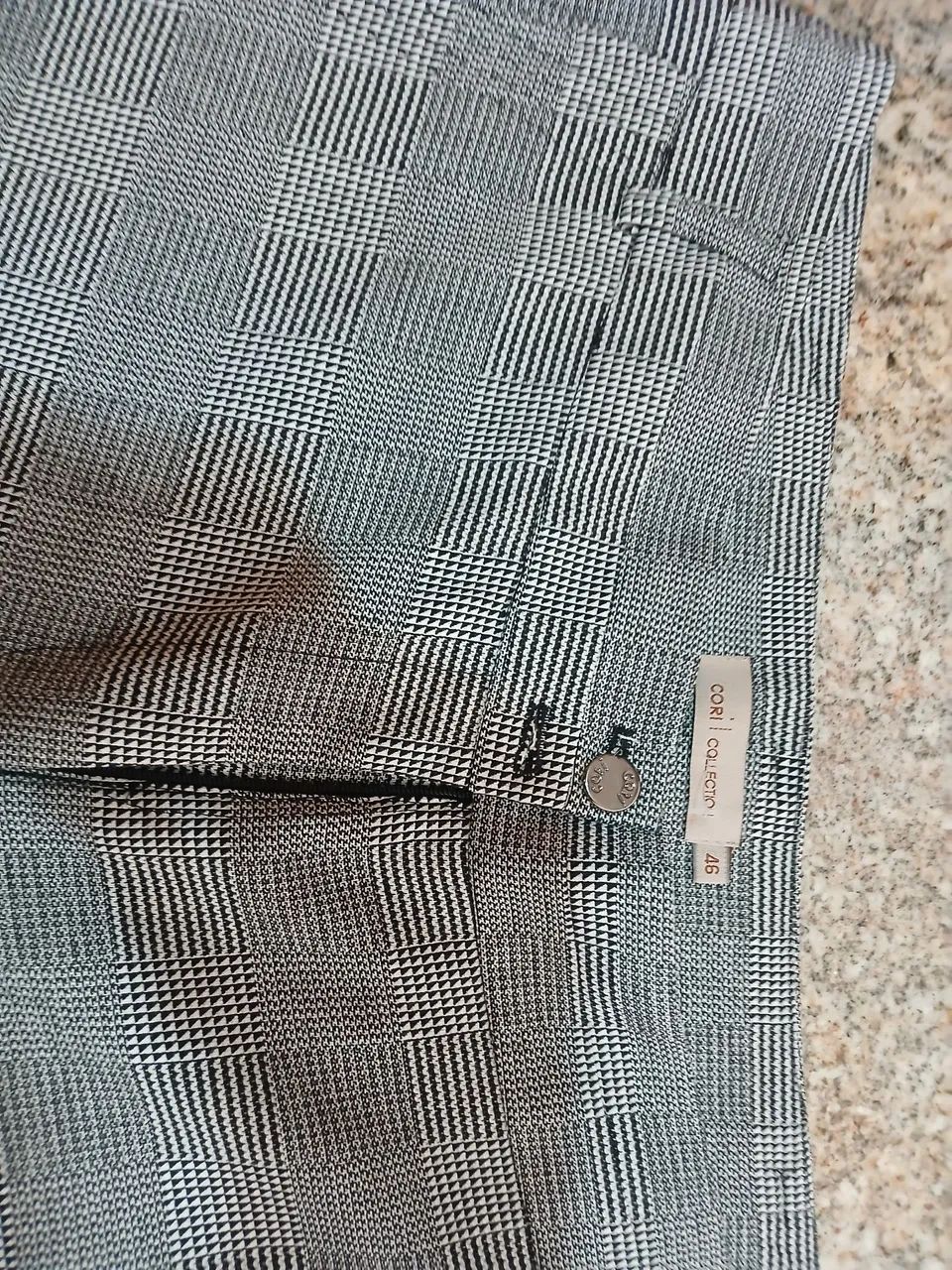 Calça Cori Nova 46 xadrez alfaiataria  - Foto 4