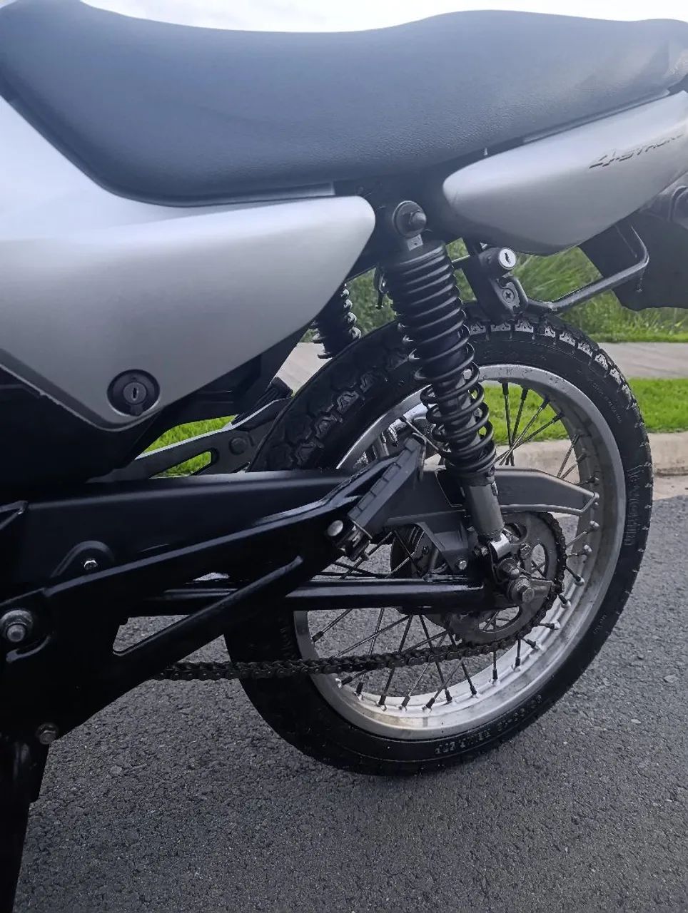 Yamaha YBR 125 - 2007 - Foto 3