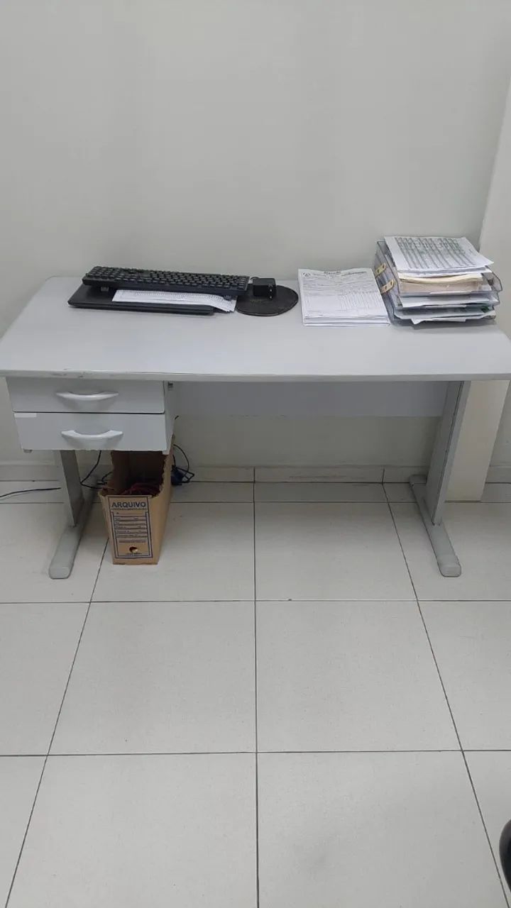 mesa de escritório - Foto 2