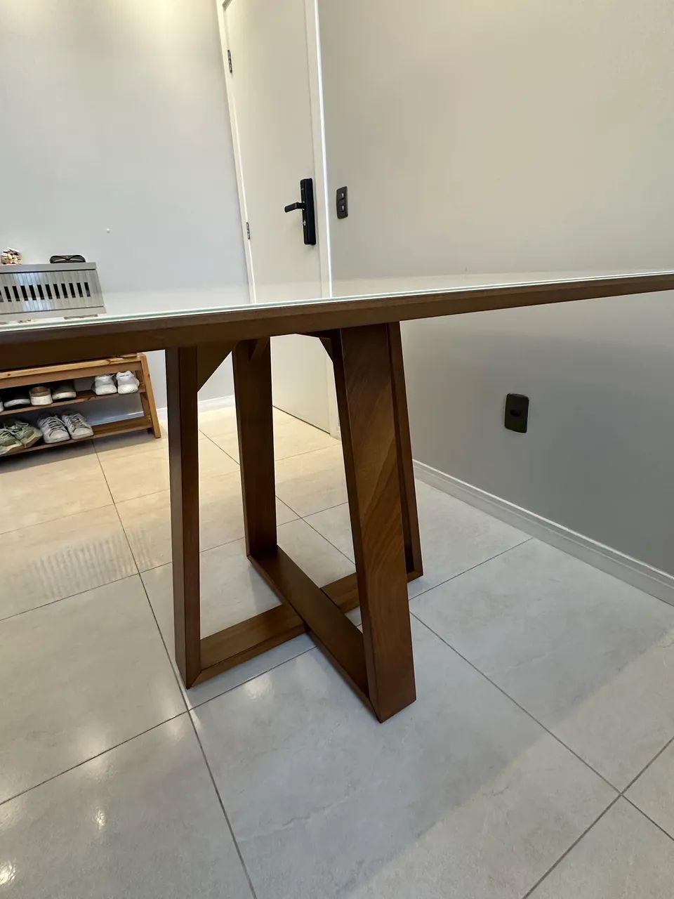 Mesa em jequitibá com tampo de vidro - Foto 5
