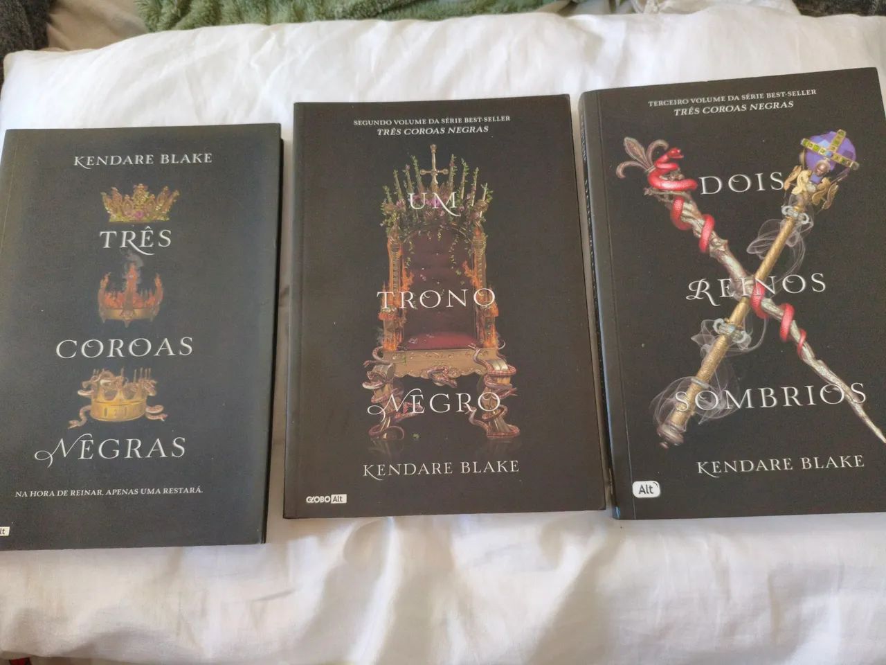 Coleção Três coroas negras.