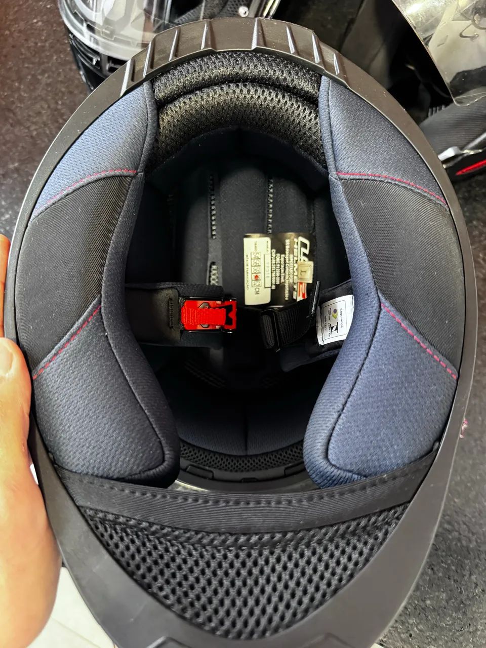 Vendo 3 capacetes sendo 2 zero km - Foto 5
