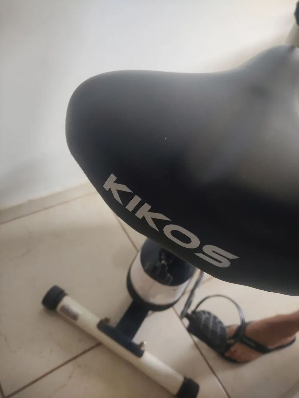 Bicicleta ergométrica vertical Kikos KS 3.1  - Foto 3