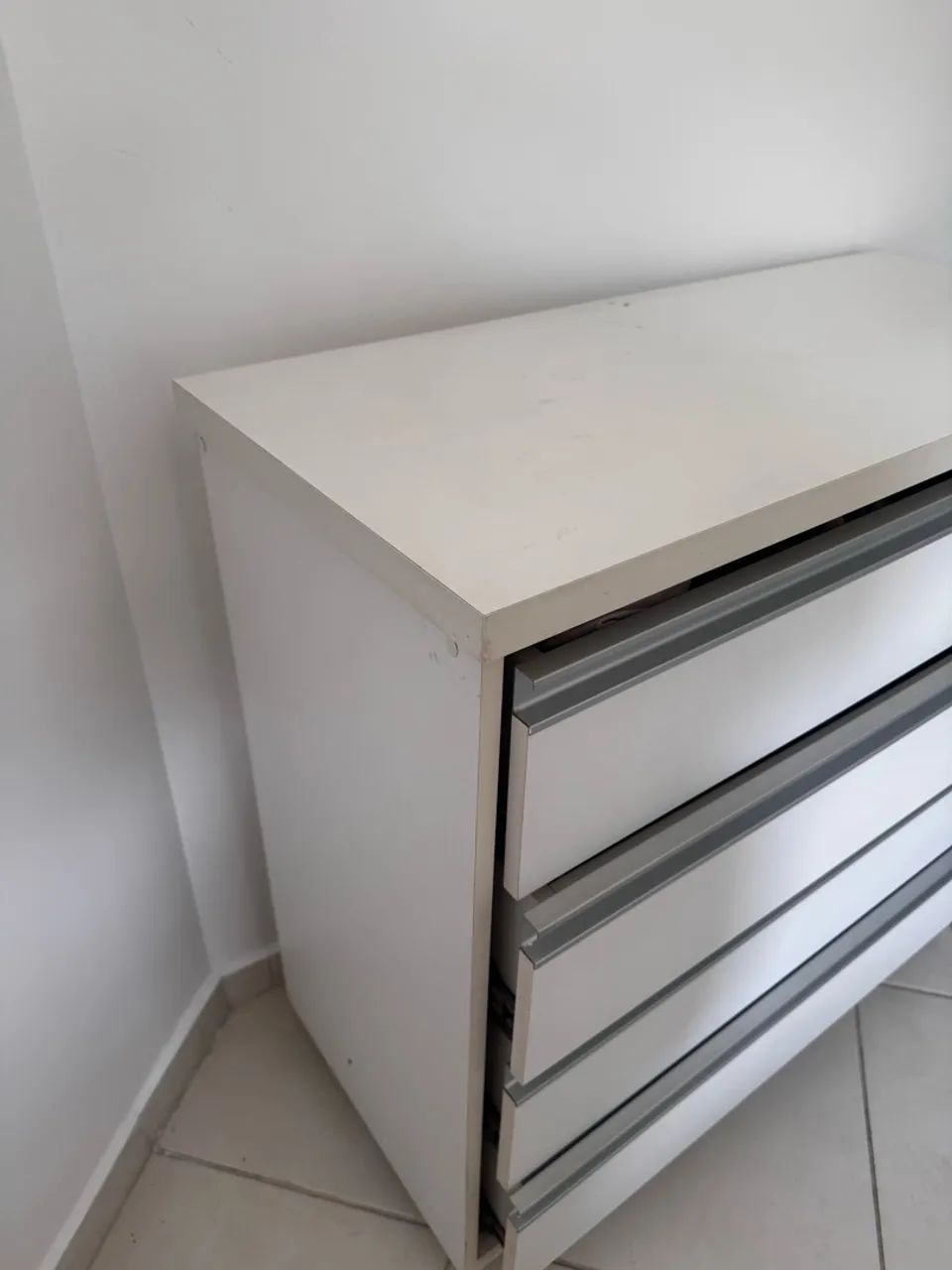 Cômoda de 4 gavetas  - Foto 3
